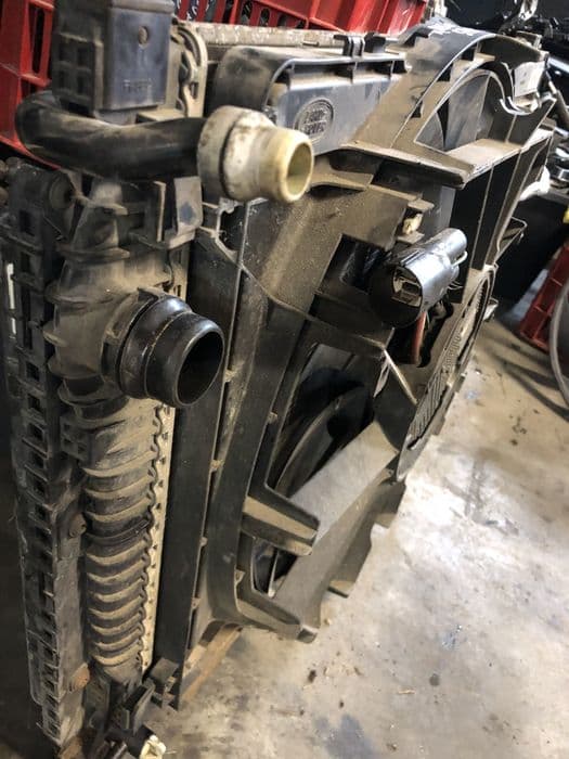 Set Radiatoare + Ventilator Land Rover Discovery 2.0 Motorina 2017