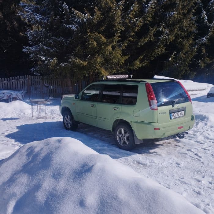 Vînd Nissan Xtrail T30
