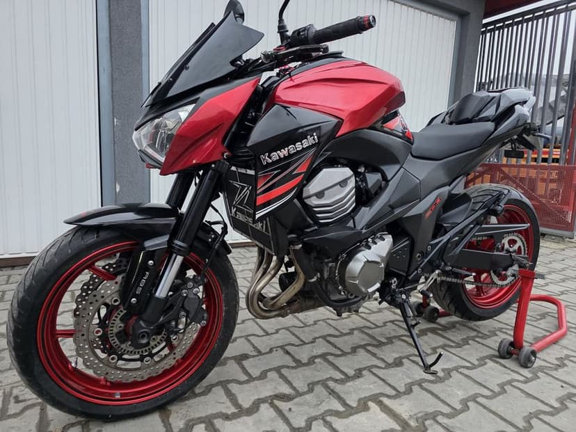 A2 Kawasaki Z800 Abs  Garantie.35kw permis a2 motocicleta