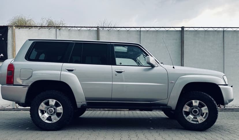 Nissan Patrol Nissan Patrol Y61 GU4 aut LCI
