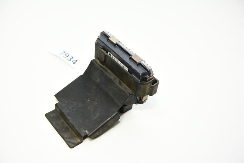 ECU CDI Unitate De Control MV Agusta Brutale 675 8000B6269