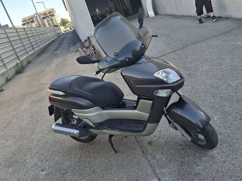 Yamaha Versity 300