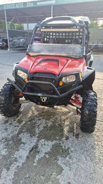 Polaris Rzr 900 cc.       Se accepta  schimburi
