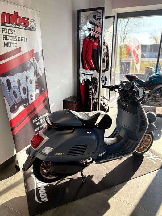 Scuter Piaggio Vespa GTV 310 Officina 8, Moto Bike Shop, Rate TBI Bank