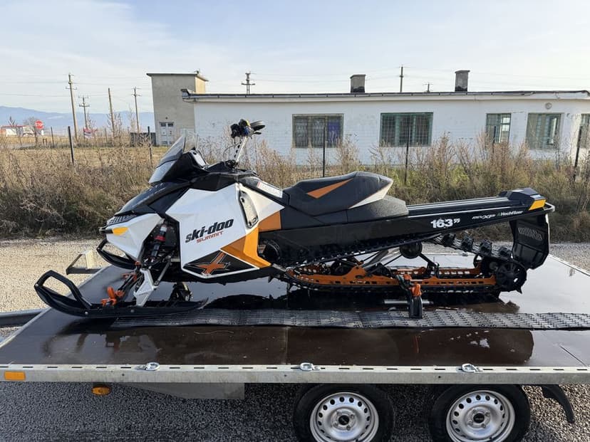 Can Am Ski-doo e-tec