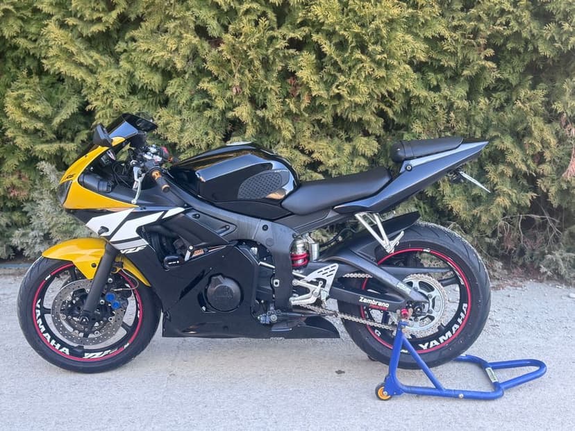 Vand Yamaha R6 an 2003-2004 prima inmatriculare 2006
