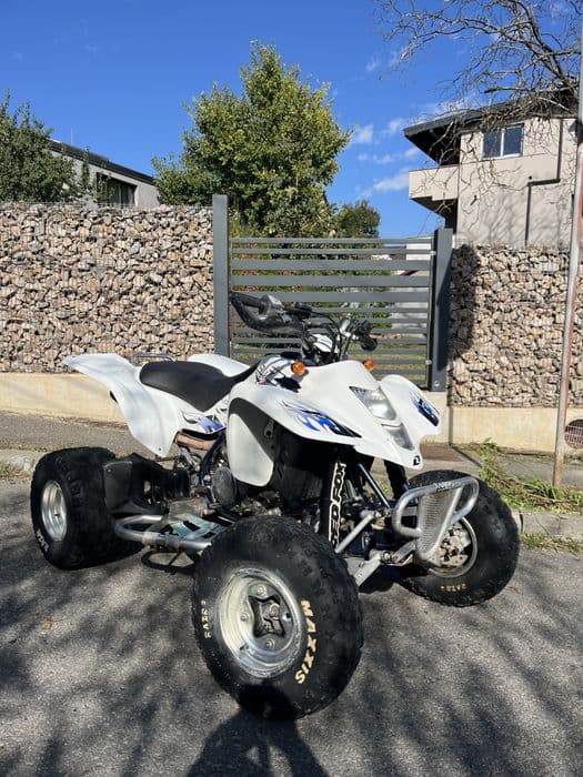 Suzuki ltz 400. (Quad atv ak 47)