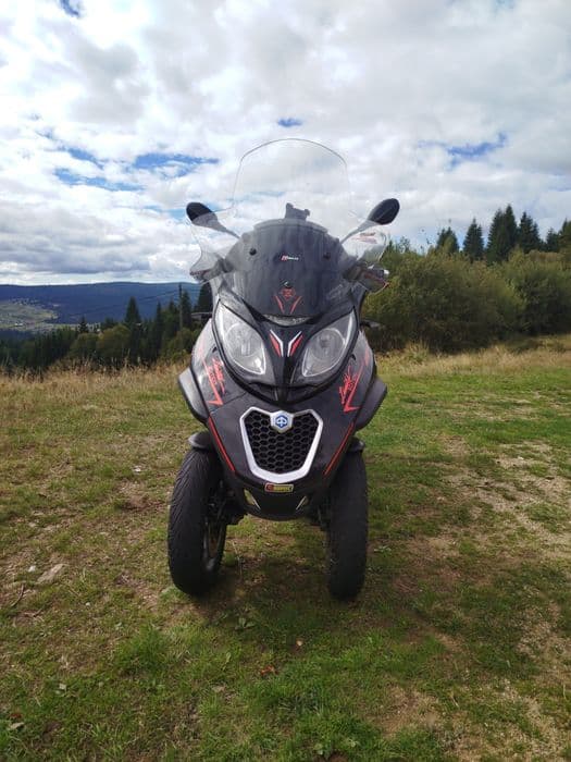 Vând Piaggio MP3 500 IE LT Sport. An 2015 Se conduce cu cat B