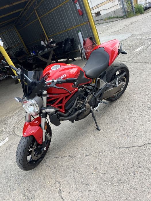 Vand Ducati Monster 821