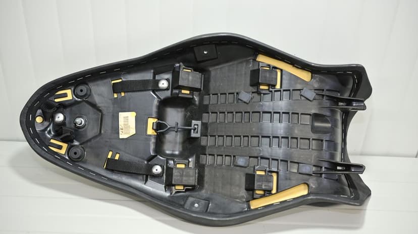 Ducati Monster 821 1200 2017-  Performance   sa scaut sezut