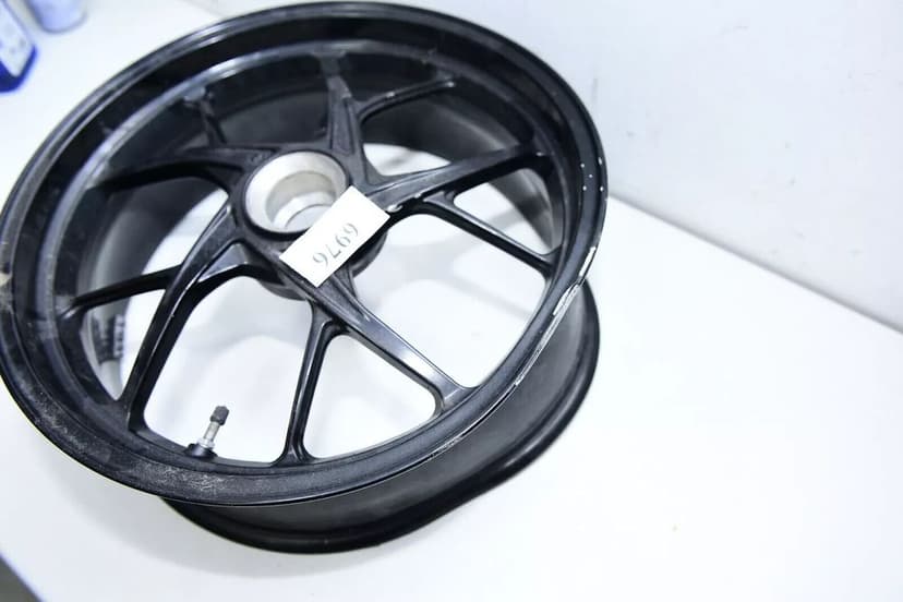 Jantă spate Ducati Panigale V4 2018-2020 îndoită , crăpată