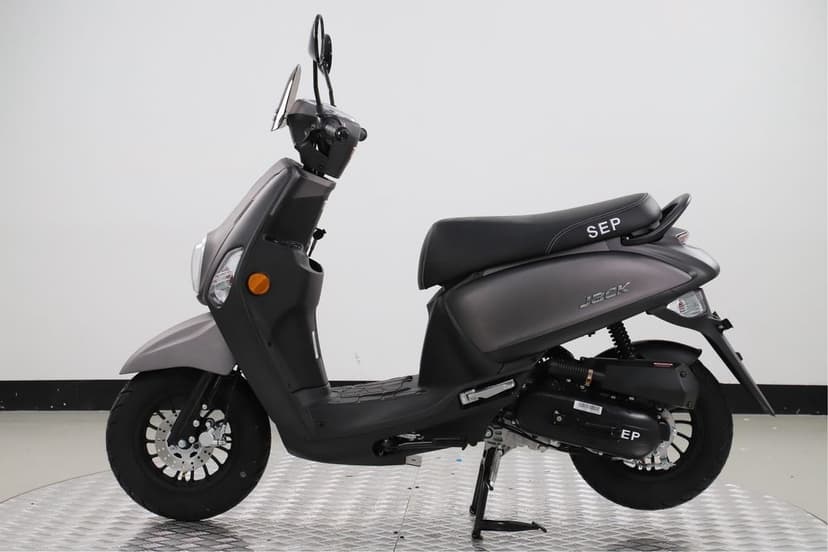 Scuter beznian 125Cc 50Cc 2025