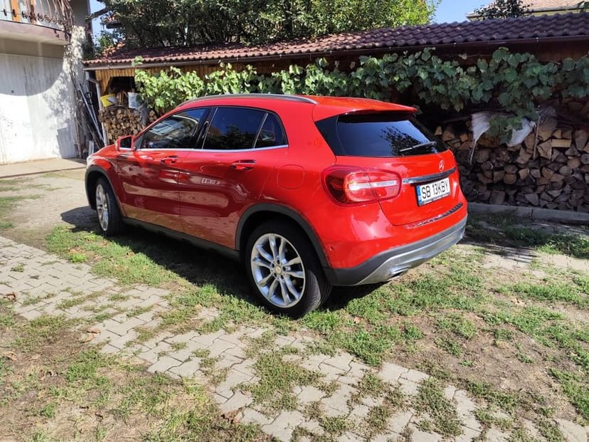 Mercedes-Benz GLA 4MATIC