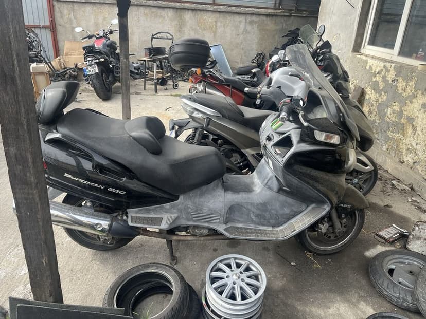 vand burgman executive 650 pret fix