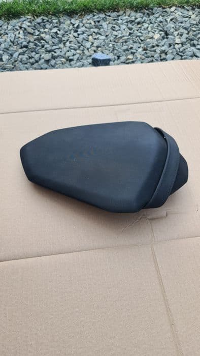 Sa pilot + pasager Kawasaki Z800 originală, nouă.