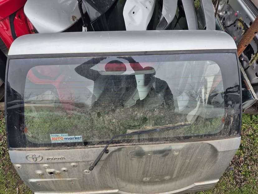 Haion Toyota Land Cruiser J90 Model 3usi 1998-2002.