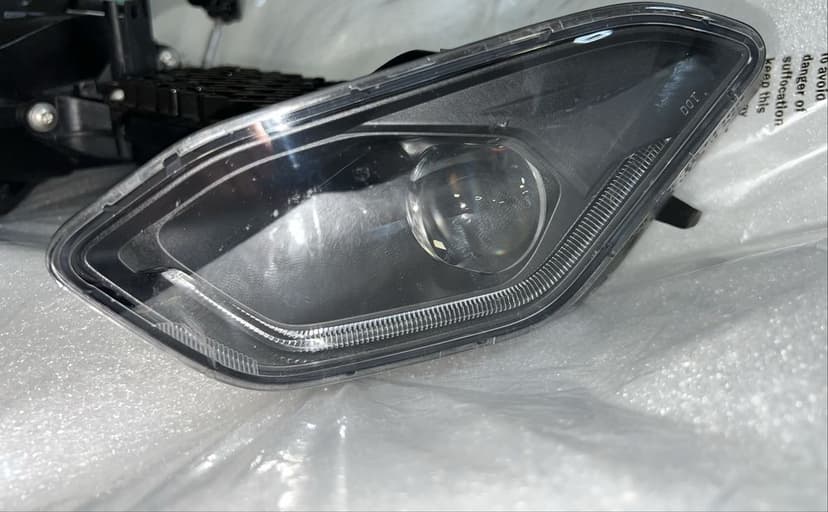 Far BMW S1000RR/BMW M1000RR/S1000R/M1000R conditie buna