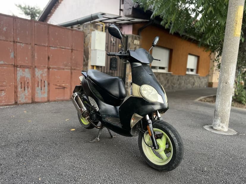 Scuter Generic ideo 50