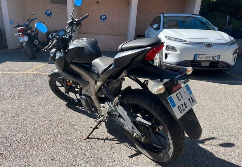 Motocicletă Suzuki gsx-s 125 A1 (16ani)