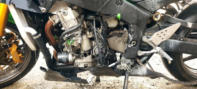 Kawasaki Ninja ZX6-R  636   2005