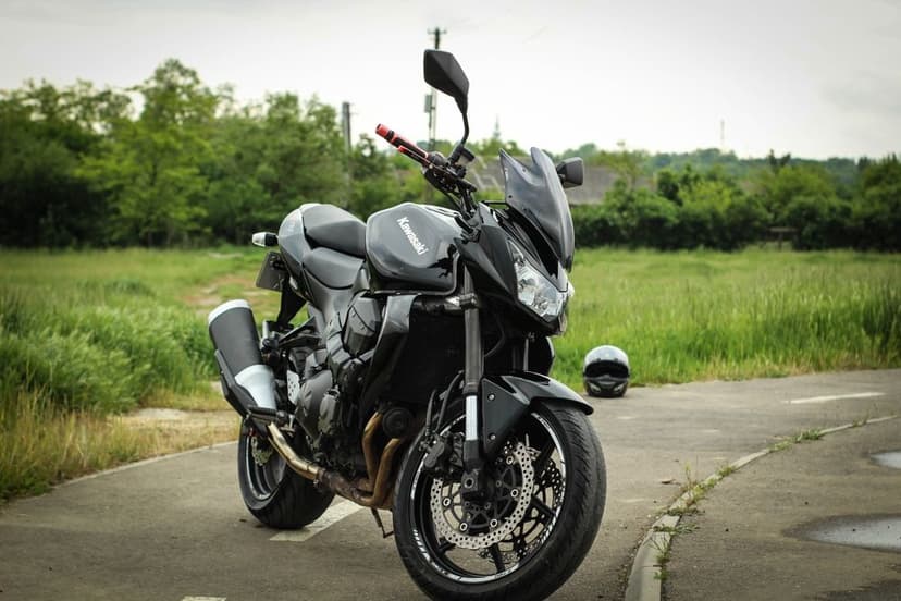 Vand sau schimb Motocicleta Kawasaki Z750 Naked