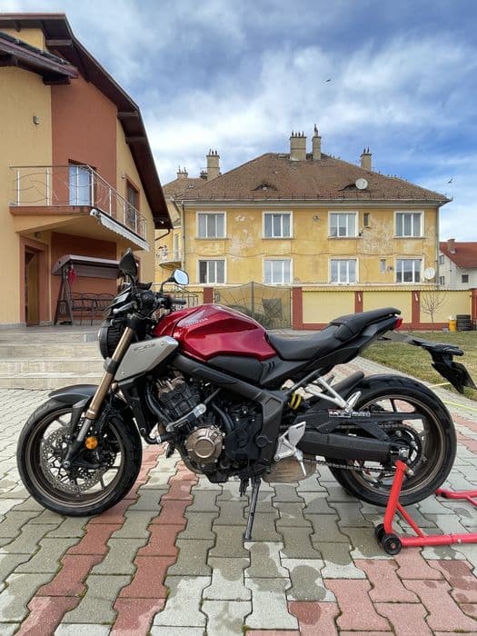 Honda CB650R 2021 A2 14.000km