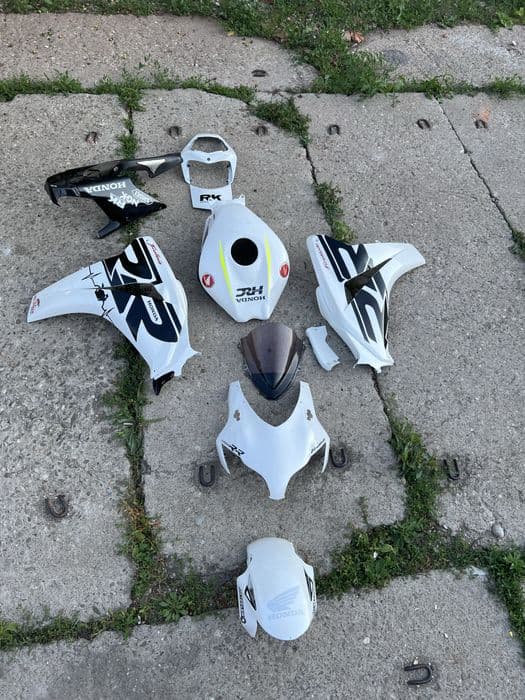 Dezmembrez honda cbr 1000 / 600 rr sc59 pc37