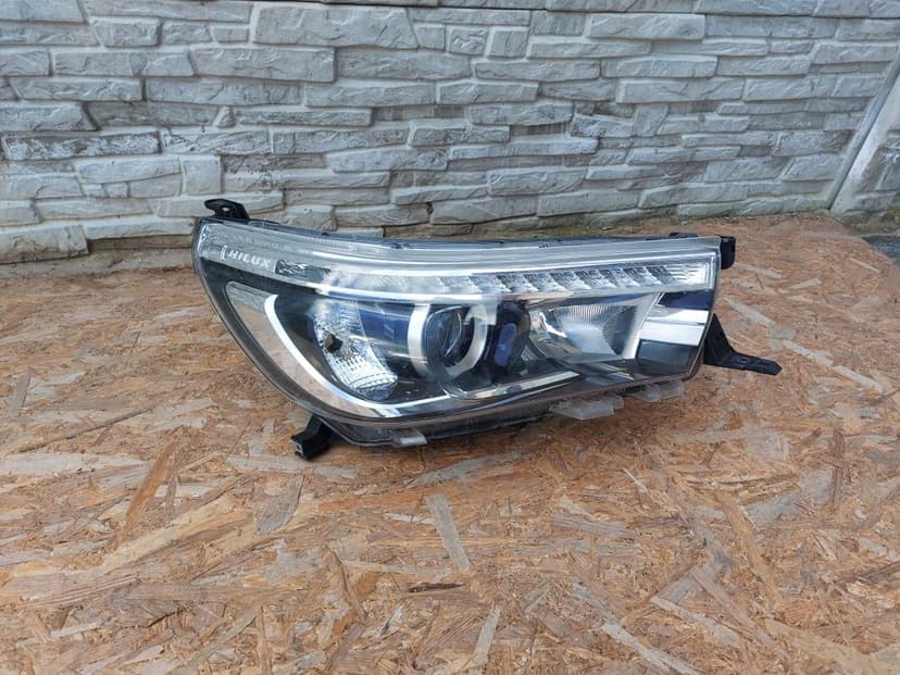 Far dreapta toyota hilux led original