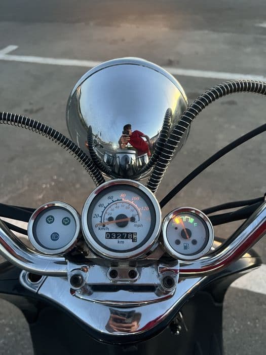 Vand scuter ZNEN125cc 2010  (replica vespa liberty aprilia)