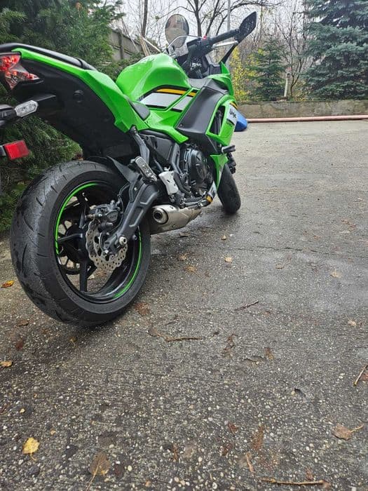 Kawasaki Ninja 2025