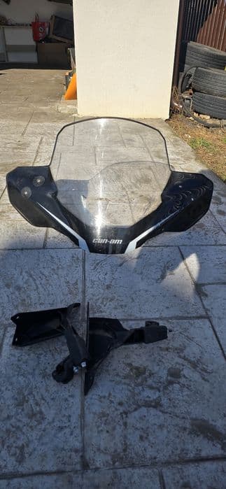 Parbriz can-am de vanzare