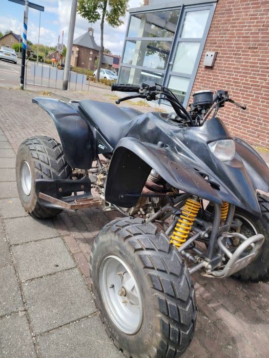 Vând ATV SMC 250cc