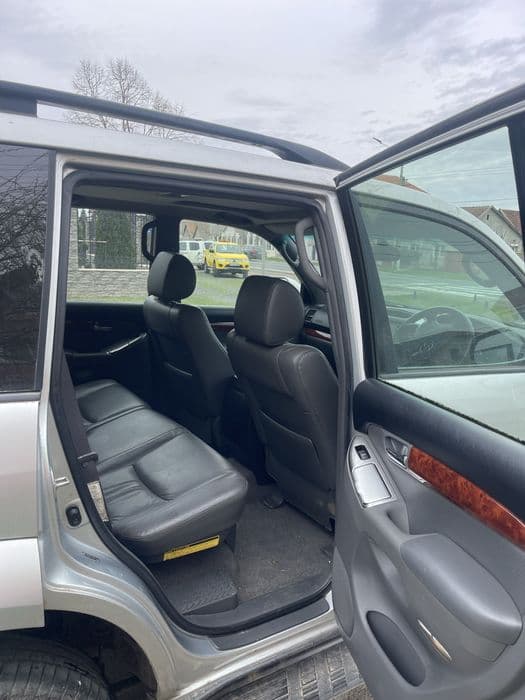 Toyota Land cruiser 7 locuri Lc4 3.0d4d