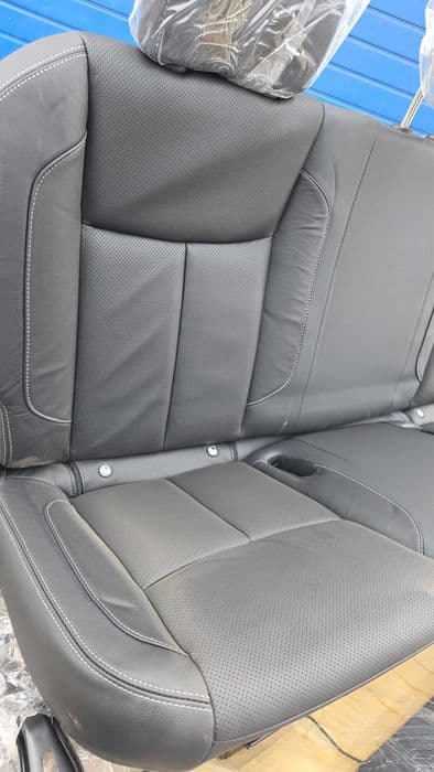 Banchetă spate ORIGINALĂ Nissan Navara NP300 D23 - NOUĂ Piele + ISOFIX