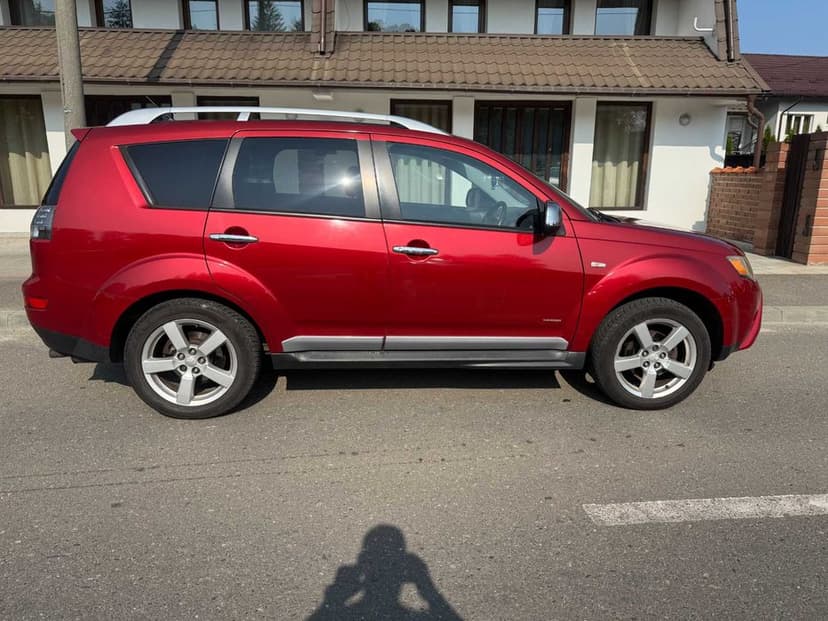 Dezmembrari Dezmembrez Piese piesa Dez Mitsubishi Outlander 2.0 an2010