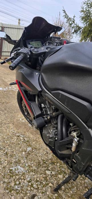 Honda CBR650R e-Clutch