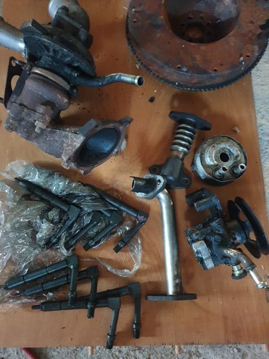 Piese Nissan Navara D22