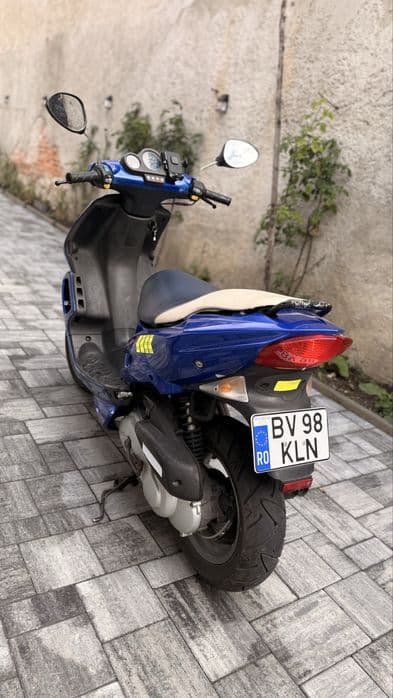 Scuter Peugeot 100 cc