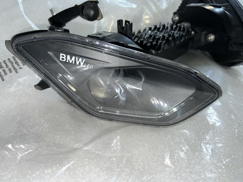 Far BMW S1000RR/BMW M1000RR/S1000R/M1000R conditie buna