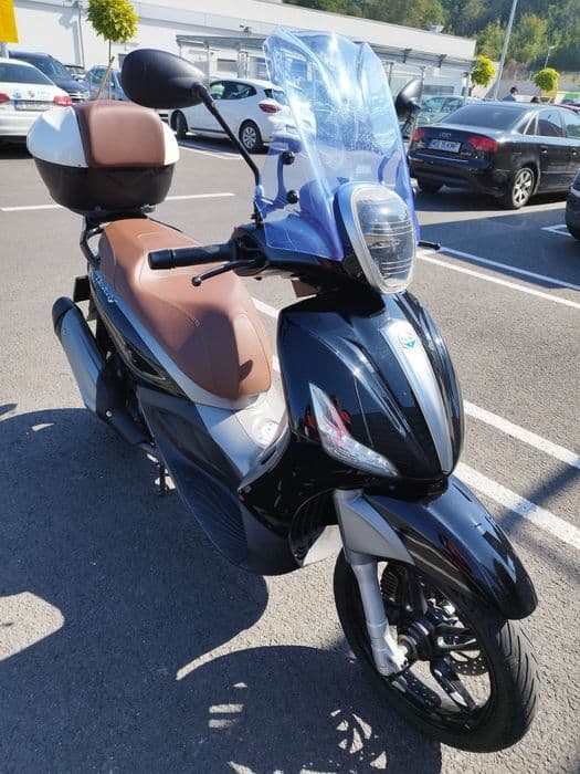 Piaggio Bevely Sport Touring sau schimb