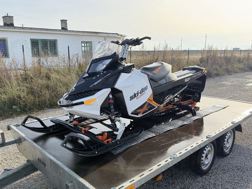 Can Am Ski-doo e-tec
