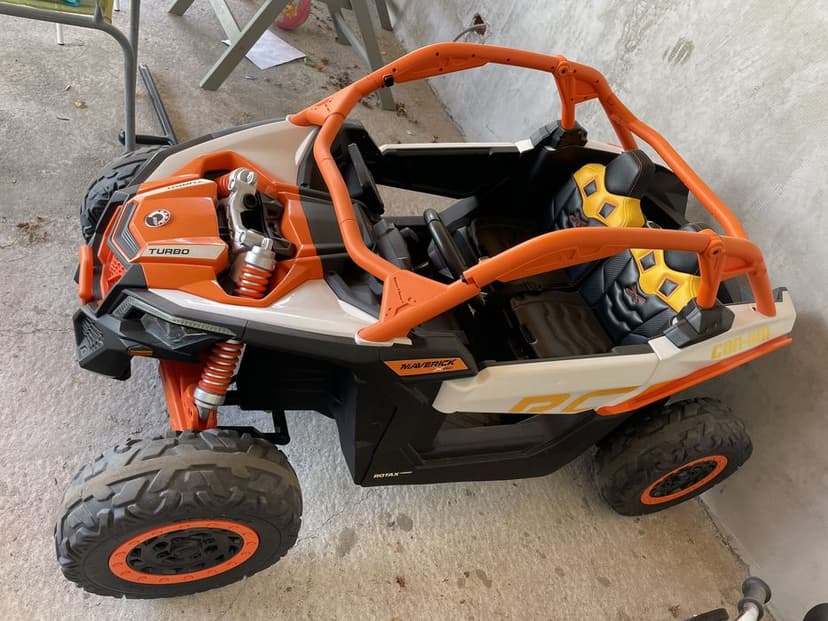 Masinuta UTV electric Premier Can-Am Maverick Speed RC, 2 locuri, 24V