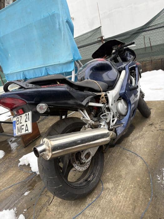 Honda CBR F4 pentru piese