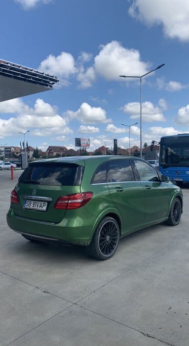 Mercedes-benz B 250 electric accept si schimburi cu ATV can am