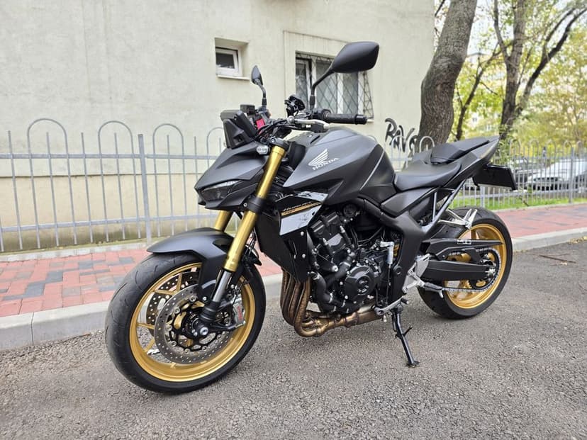 Honda CB1000 Hornet 2025