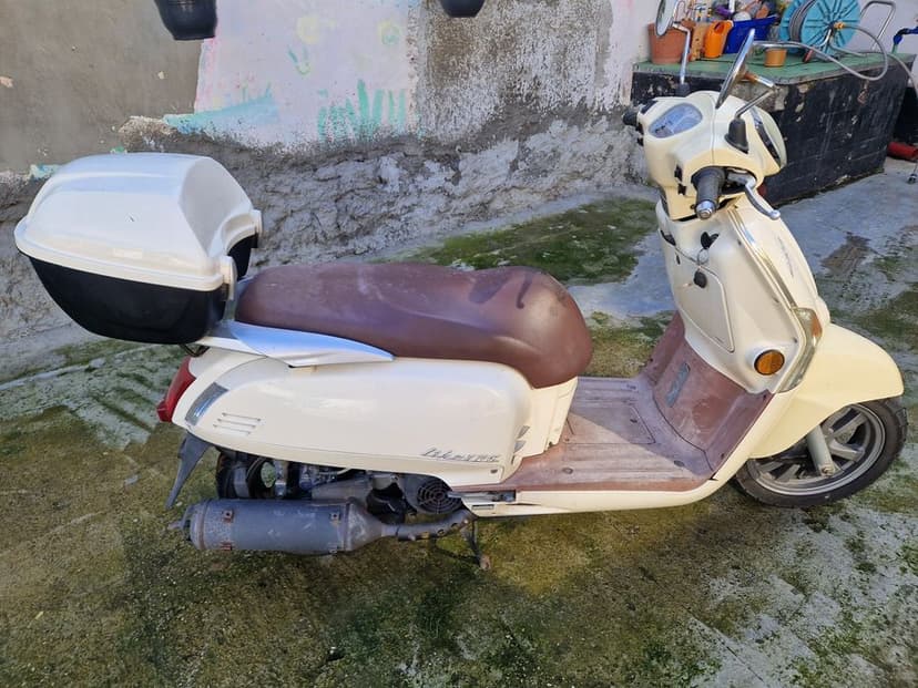 Scutere recent aduse din germania