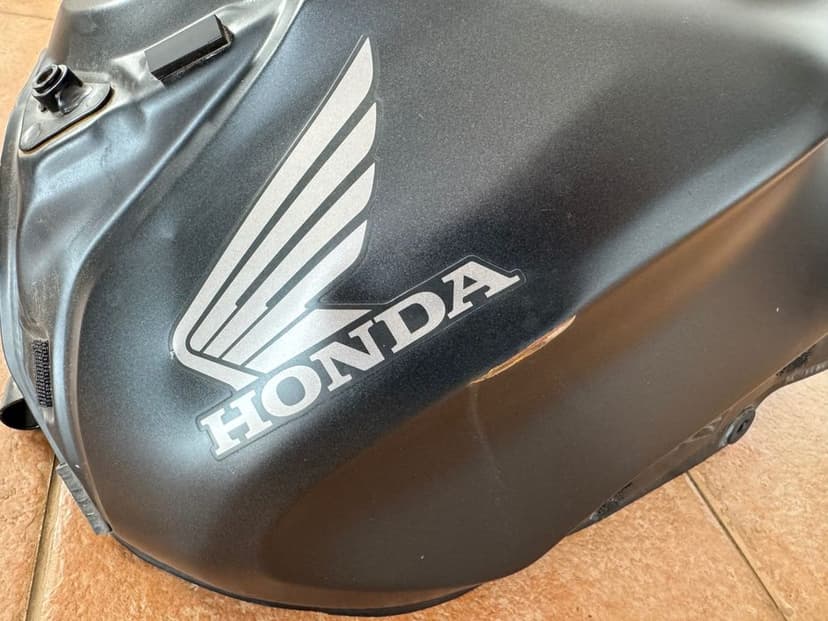 Rezervor Honda CB650R CBR650R 2017-23