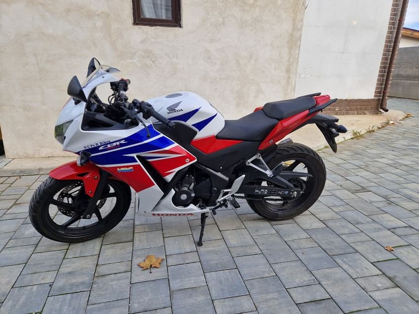 Honda CBR 300 evacuare gp