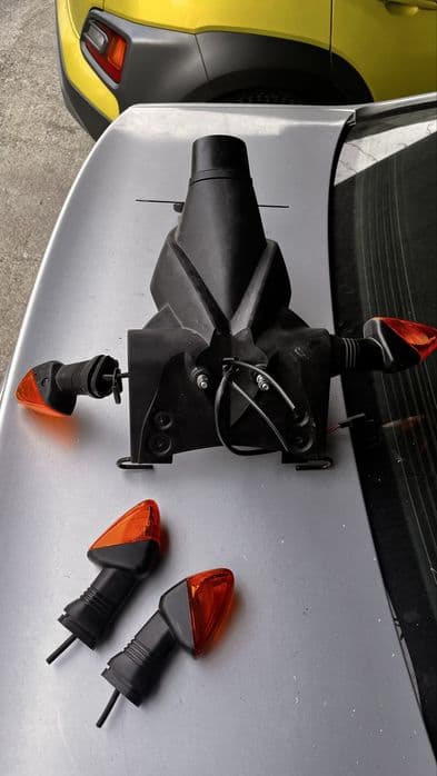 Suport numar kawasaki z750….Stop suzuki GsxR 2006