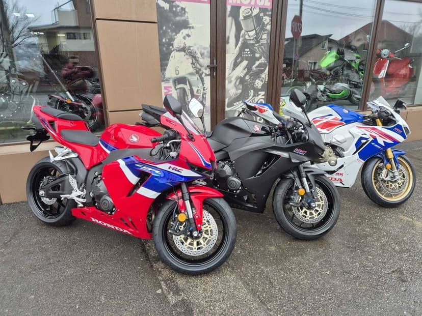Honda CBR 600 RR Nou ~ Garantie internationala ~ Rate ~